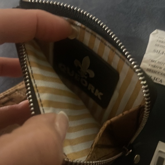 Queork Mini Cork Wallet - Picture 3 of 4